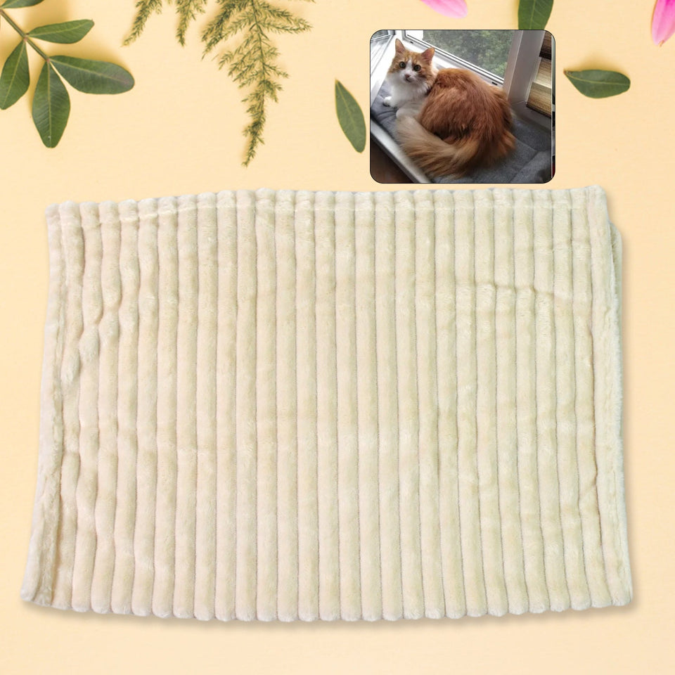 Pet Soft Cat Dog Blanket / Towel Soft Warm Sleep Mat (70×50 Cm / 1 Pc / Mix Color & Design)