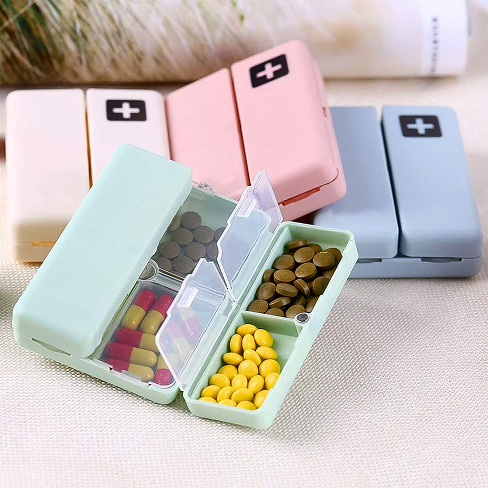 Magnetic Pill Organizer, 7 Compartments Portable Pill Case (1 Pc)