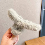 Large Plush Hair Claw Clips, Plastic Fluffy Hair Claw Hair (1 Pc / Mix Color)