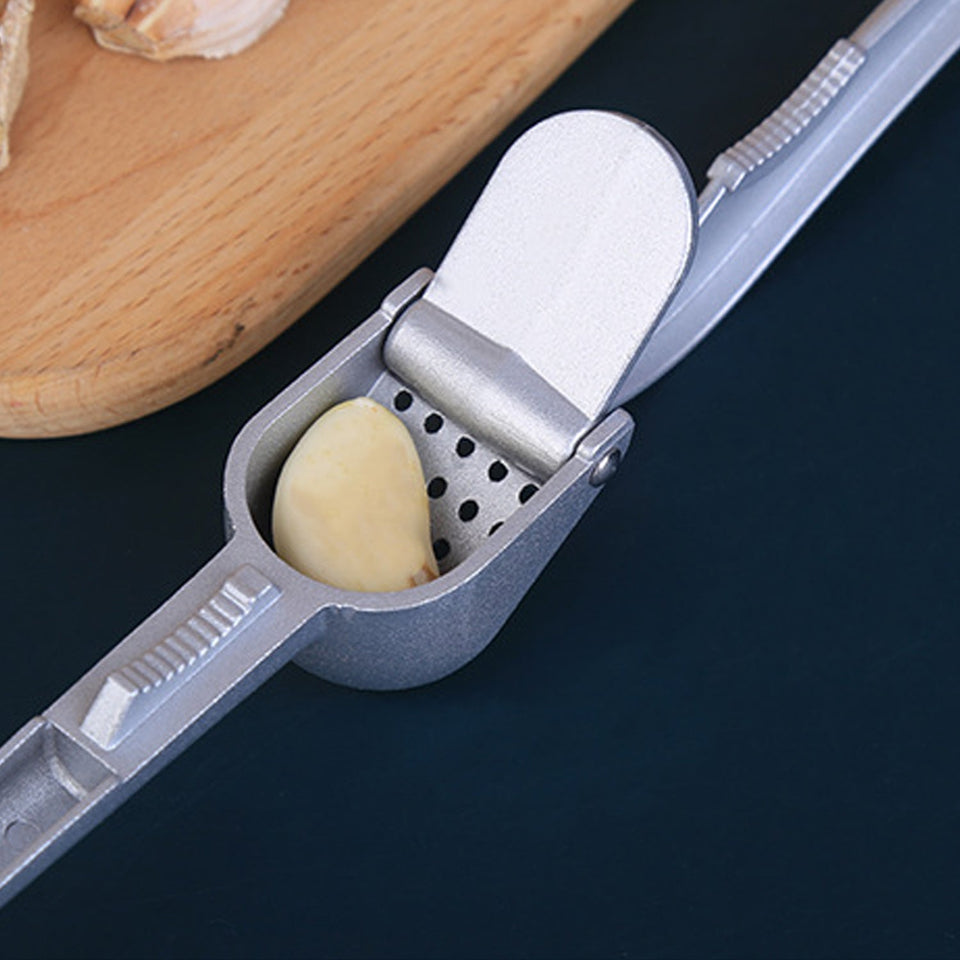 Garlic Press All Aluminum Easy to Use with Light Weight without Difficulty Cooking Baking, Kitchen Tool, Safe