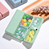 Magnetic Pill Organizer, 7 Compartments Portable Pill Case (1 Pc)