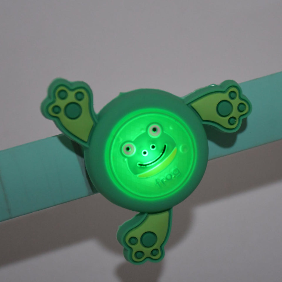 LED Light & Spinning Slap Kids Cartoon Bracelet Wrist Band (1 Pc / Mix Design)