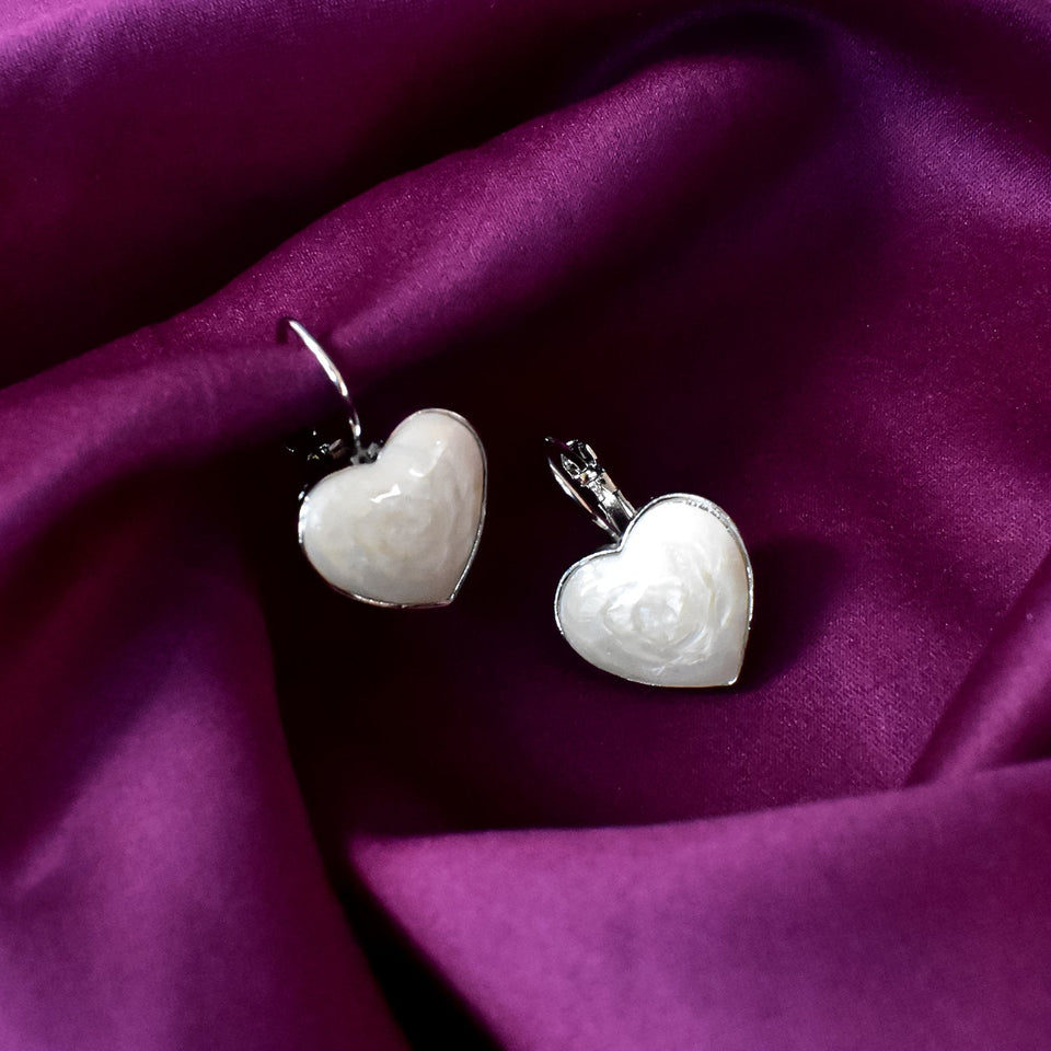 White Heart-Shaped Earring Set with Sparkling Gemstone Accents