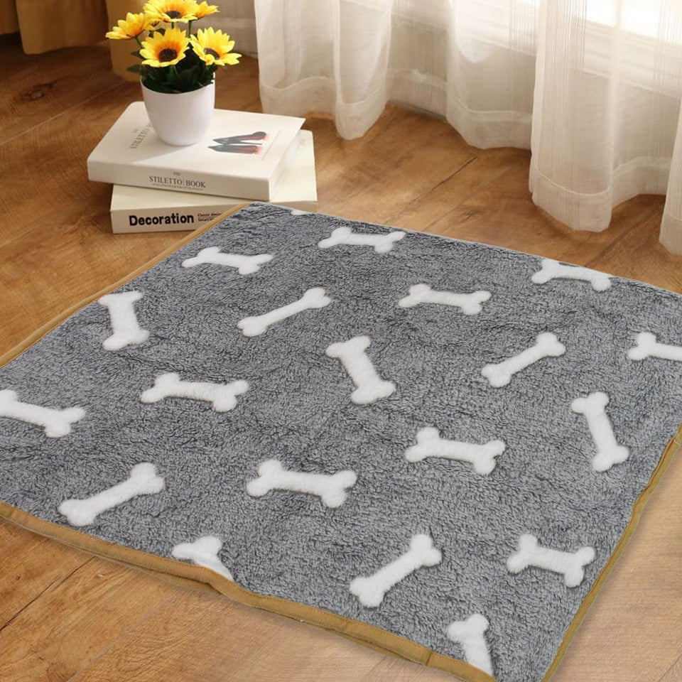 Pet Soft Cat Dog Blanket / Towel, Warm Sleep Mat (75×55 Cm / 1 Pc / Mix Color & Design)