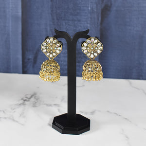 Fresh & Chic: Modern Jumka Earrings with Stunning Detailing