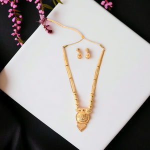 Timeless Gold-Plated Necklace - Sophisticated and Classic Design