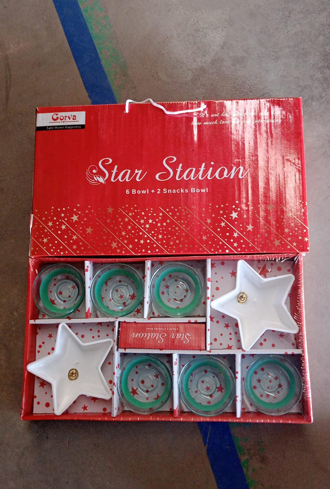 Star Station High Quality 6 Pc Glass Bowl & 2 Pc Plastic Star Shape Snack Bowl Set (8 Pcs Set)