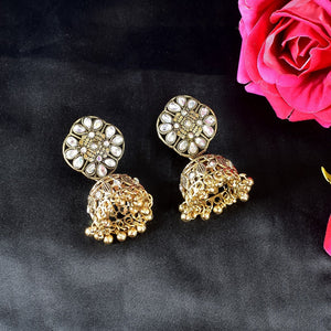 Fresh & Chic: Modern Jumka Earrings with Stunning Detailing