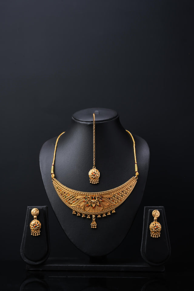 Women's Choker Set with Earrings and Tika