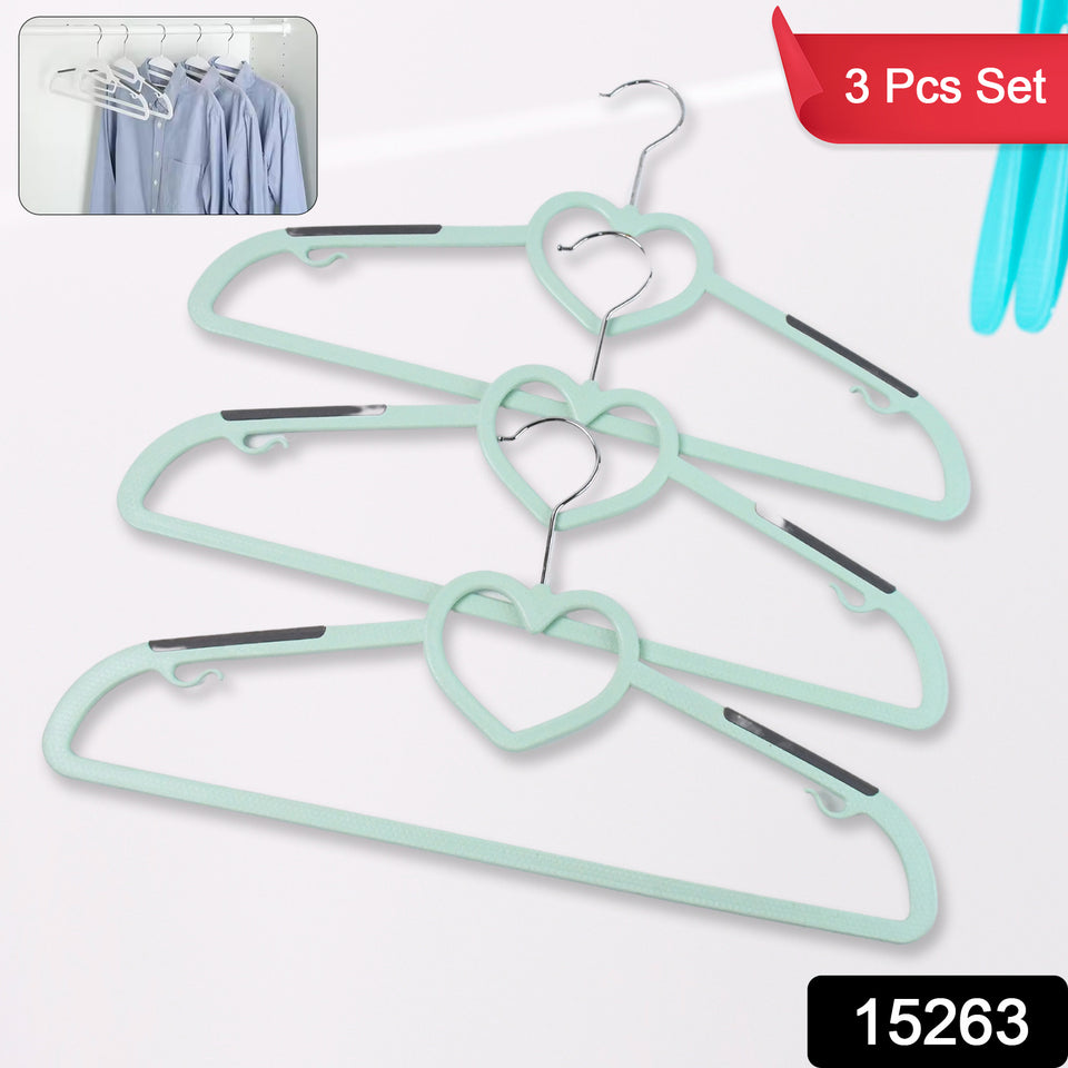 Plastic Clothes Hangers Slim  Durable Space-saving Hangers (3 Ps)